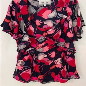 Diane von Furstenberg Short sleeve floral blouse